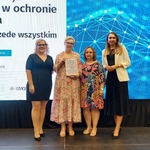 Przedstawiciele Wojewódzkiego Szpitala Specjalistycznego podczas gali finałowej Liderzy Zmian w Ochronie Zdrowia. Od lewej: E. Osak, lek. M. Kędzierska, dr n. med. K. Wrzołek, M. Us.