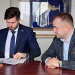 26.03.2024r. - Podpisanie umowy na budowę nowego pawilonu opieki długoterminowej ZOL.