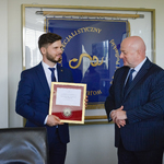 Uroczyste Otwarcie Pracowni TK - 11.07.2024r. - wręczenie dyplomu.