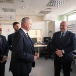 Zebrani goście w Pracowni Tomografii Komputerowej.