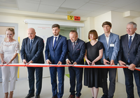 Uroczyste Otwarcie Pracowni Tomografii Komputerowej - 11.07.2024r. - przecięcie wstęgi.