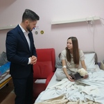 Mikołajki w WSzS. Obdarowanie prezentami pacjentów Oddziału Dziecięcego przez Dyrektora WSzS oraz Przewodniczącego Rady Społecznej Szpitala.