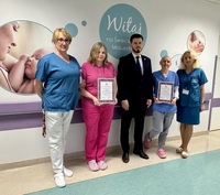 Przedstawiciele O. Neonatologicznego oraz Gin-Poł z Dyrektorem WSzS.jpg