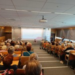 Wykład podczas spotkania Wirtualnego Klubu Seniora w dniu 26.10.2025r. w auli Wojewódzkiego Szpitala Specjalistycznego.