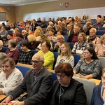 Spotkanie Wirtualnego Klubu Seniora w auli Wojewódzkiego Szpitala Specjalistycznego.