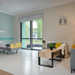 Pokój w nowym pawilonie Zakładu Opiekuńczo-Leczniczego.