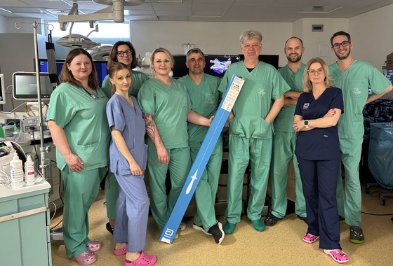 Zespół wykonujący pierwsze w Polsce zabiegi z wykorzystaniem cewnika TactiFlex Duo.