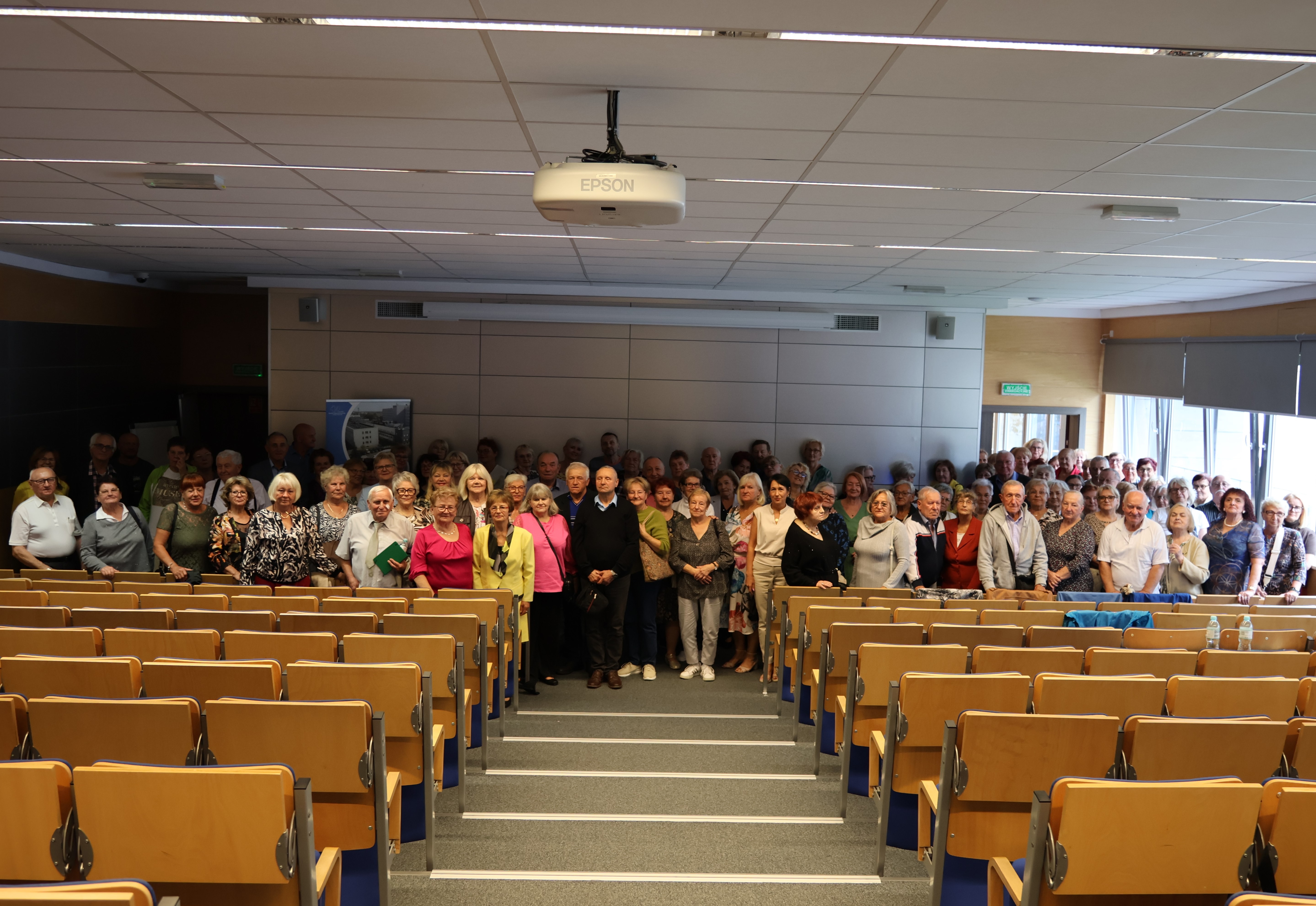 3-Spotkanie edukacyjne z Seniorami.JPG