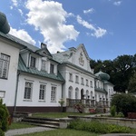 Budynek Oddziału Zamiejscowego Gruźlicy i Chorób Płuc w Adampolu.